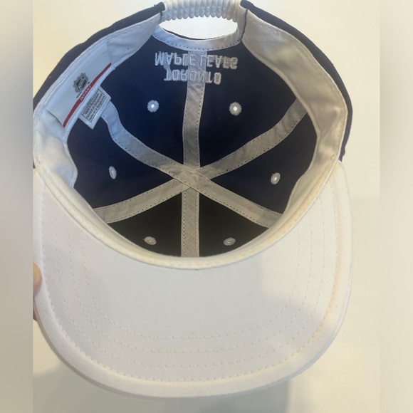 NHL | Toronto Maple Leafs Infant Cap - Picture 7 of 8
